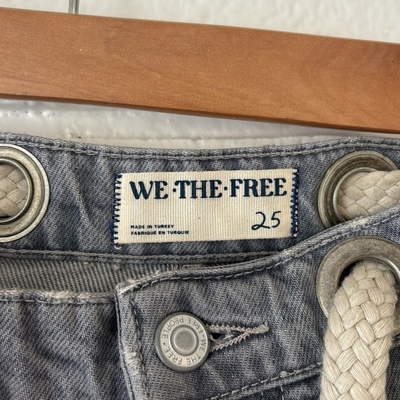 Free People Moxie Pull On Barrel Jeans Slouchy Size 25 - Picture 2 of 6